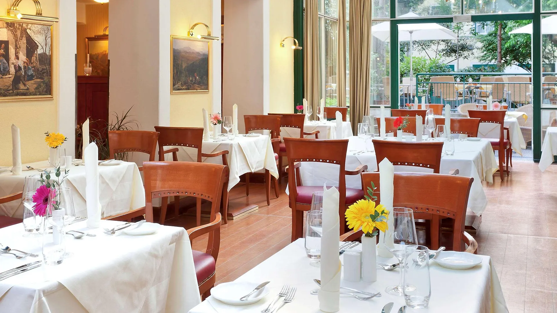 ****  Mercure Grand Hotel Biedermeier Wien Austria