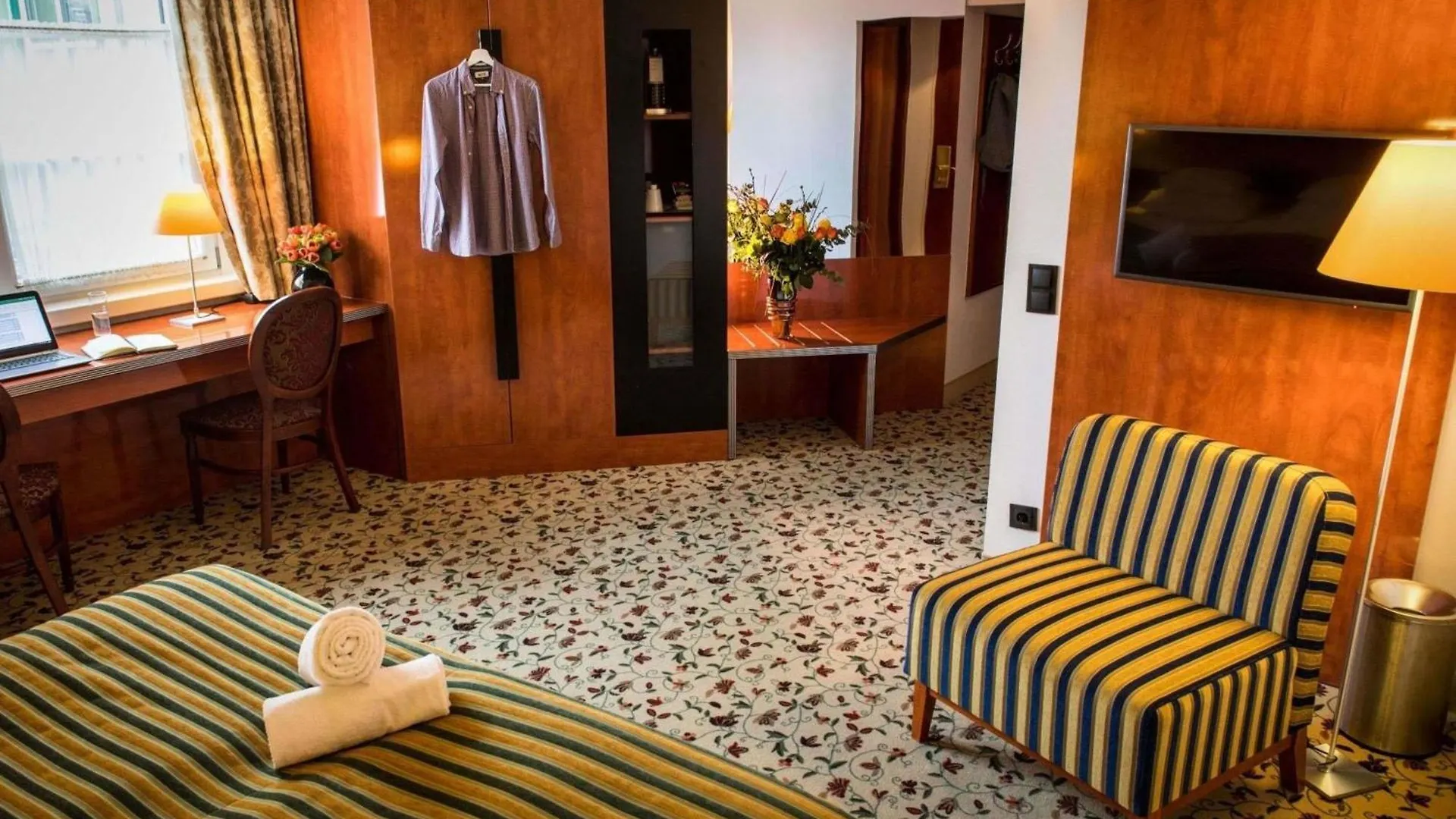 Mercure Grand Hotel Biedermeier Wien 4*, Wenen