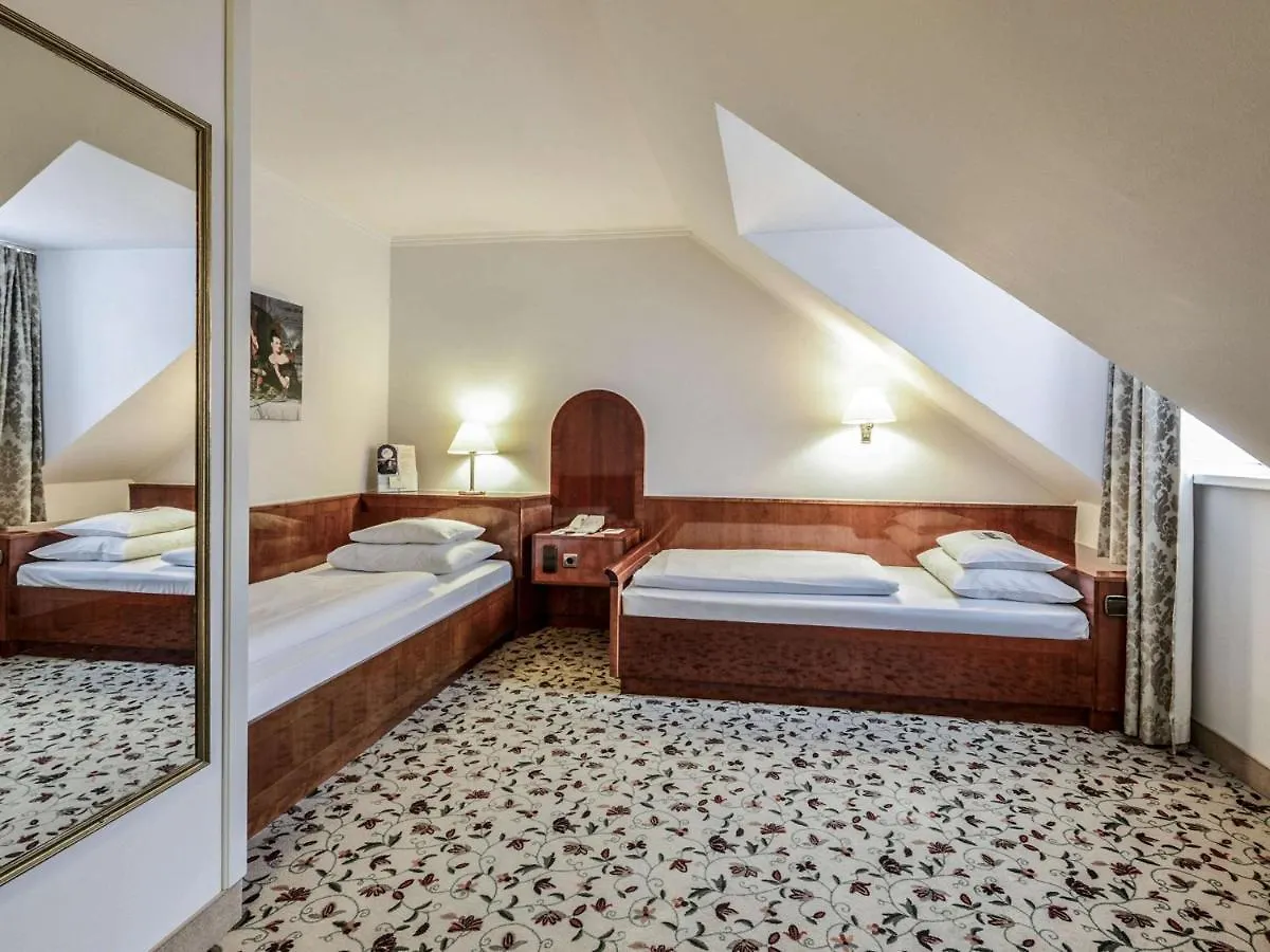 Mercure Grand Hotel Biedermeier Wien 4*,